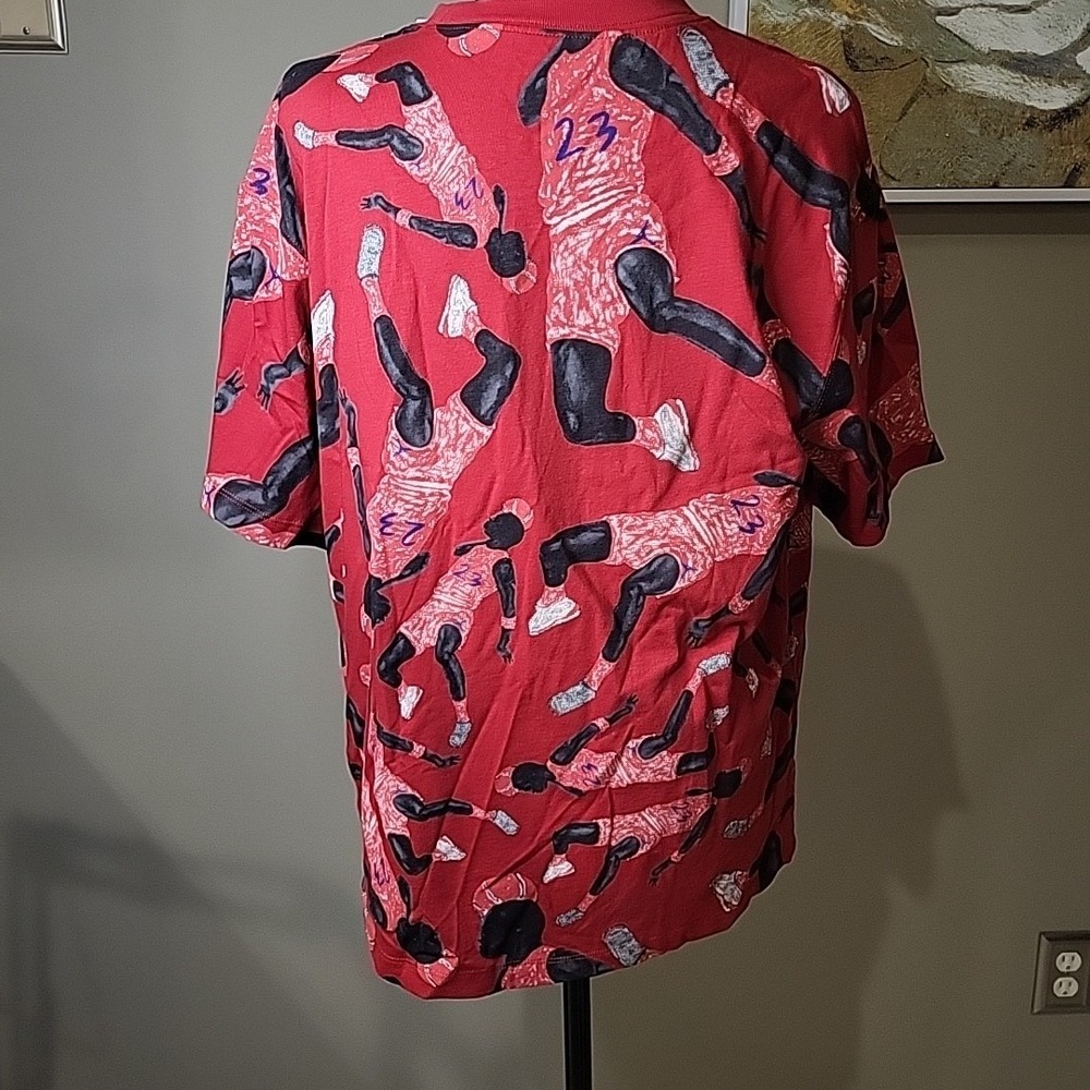 NEW NIKE Air Jordan Artist Series by Parker Duncan T-Shirt Women's Medium NWT - Picture 4 of 8